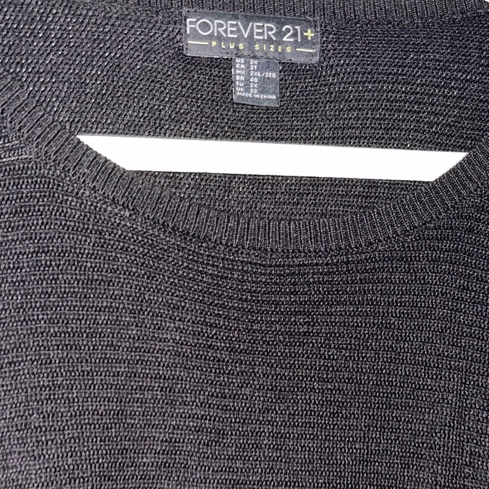 Knitted Sweater - Picture 2 of 3